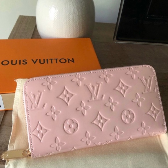 New! Patent Embossed Pink Zip Wallet